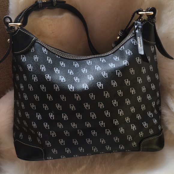 “ DOONEY & BOURKE “ HOBO STYLE BLACK PURSE - Picture 3 of 13